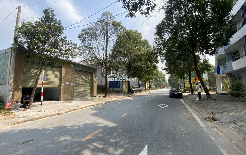 Cho thuê nhà nguyên căn / Kiosk / Kho mặt tiền 5x22 KDC Phú Chánh C, P. Phú Tân, TDM, Bình Dương, Tp. HCM